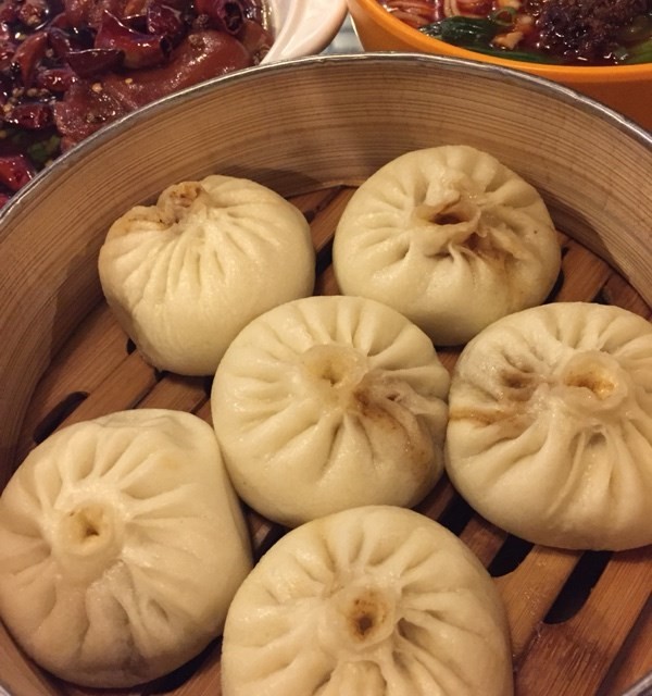 酱肉包