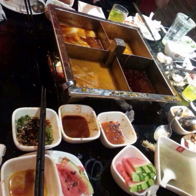 锅底