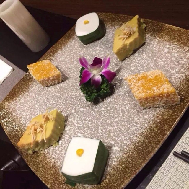 甜品拼盘