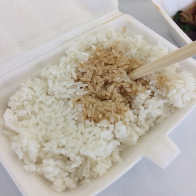 酱汁白饭