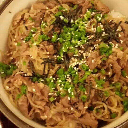 牛肉饭