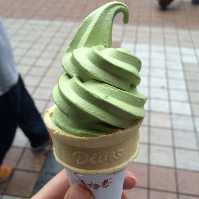 绿茶冰淇淋