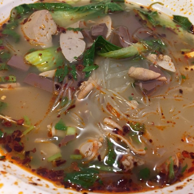 鸭血粉丝汤