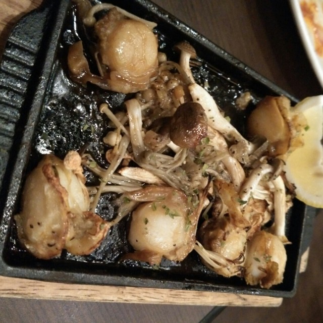 牛油焗扇贝