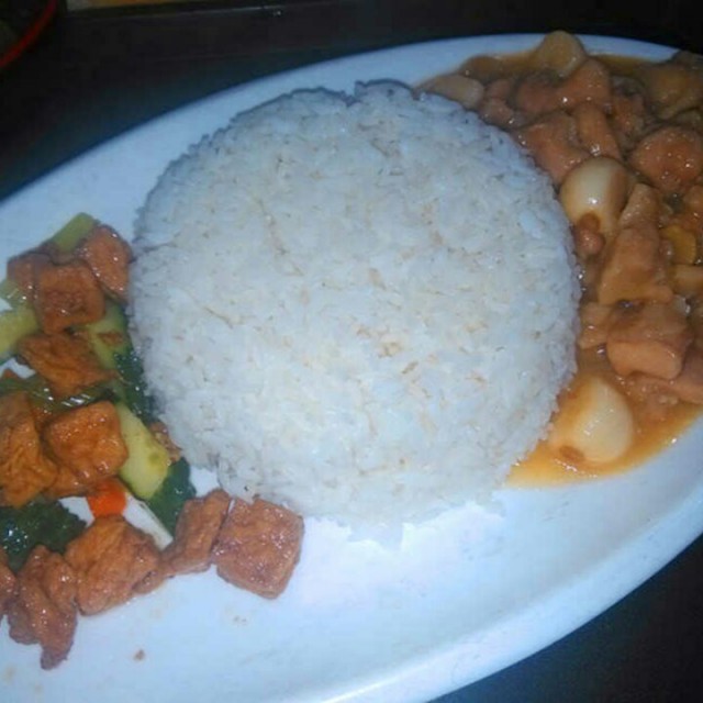 鸡肉盖饭