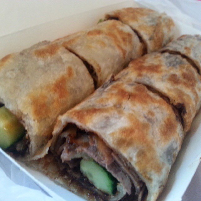 大饼卷牛肉