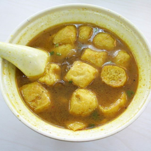 咖喱牛肚油豆腐汤