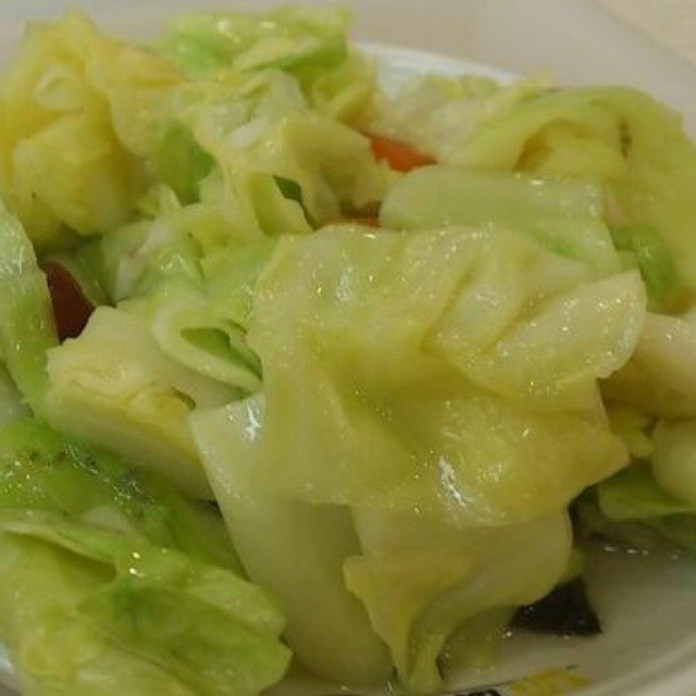 炒卷心菜