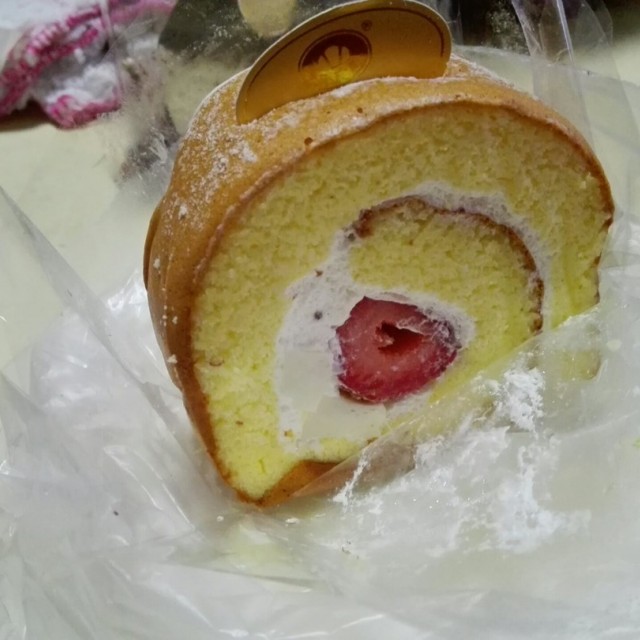草莓布丁卷