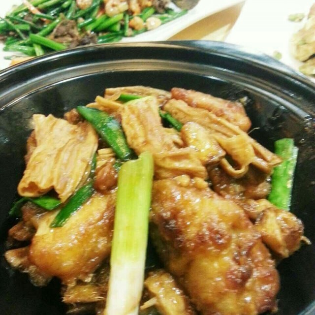 支竹大蒜焖鱼