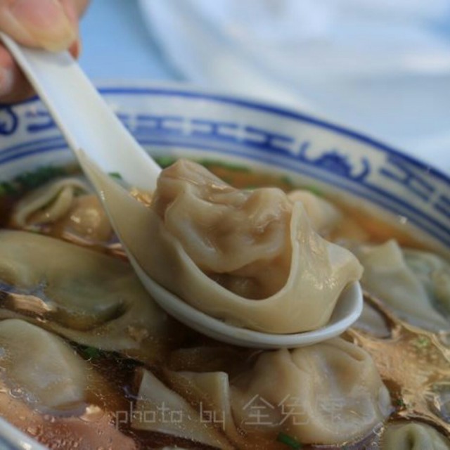 鲜肉馄饨