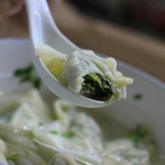 荠菜馄饨