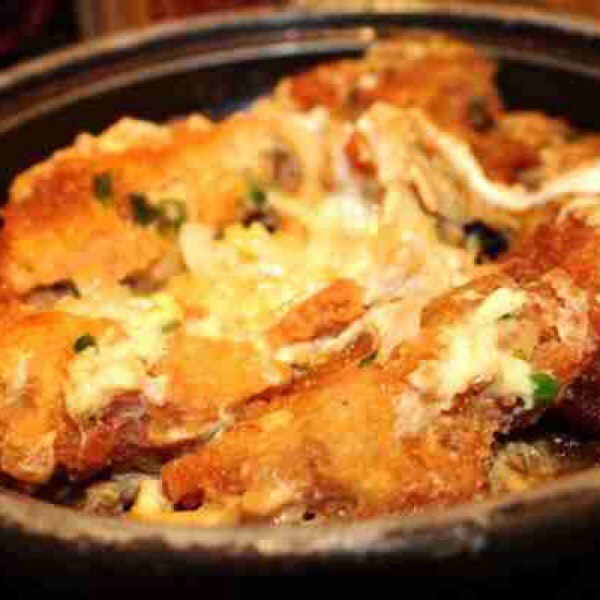 鸡蛋炸猪肉锅