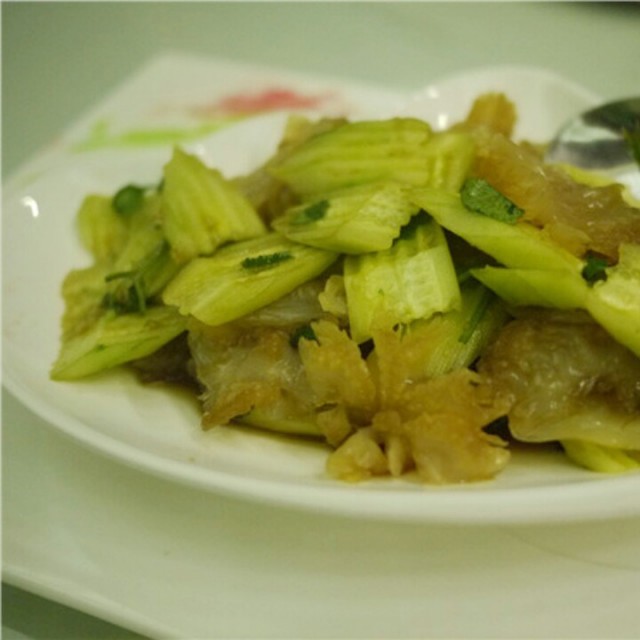 黄瓜拌海蜇