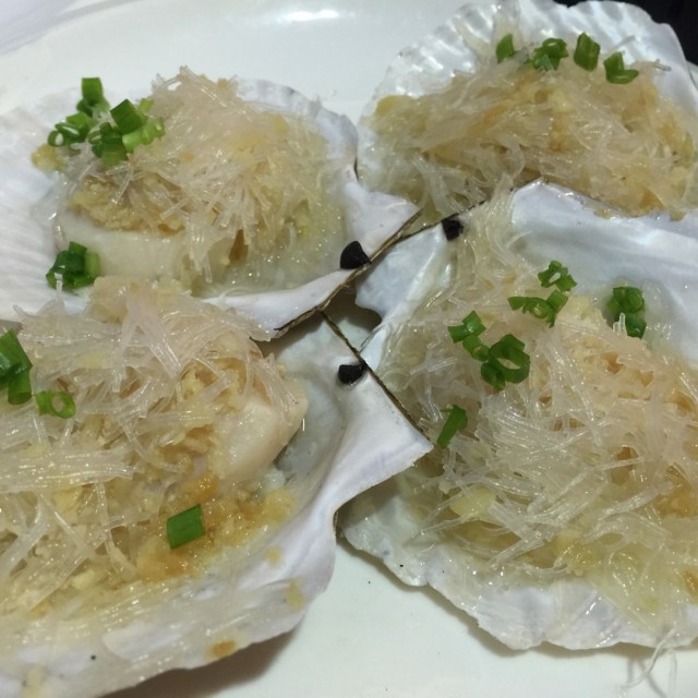 蒜蓉粉丝蒸扇贝