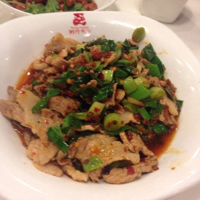 大蒜炒肉