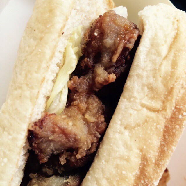 日式照烧鸡腿汉堡