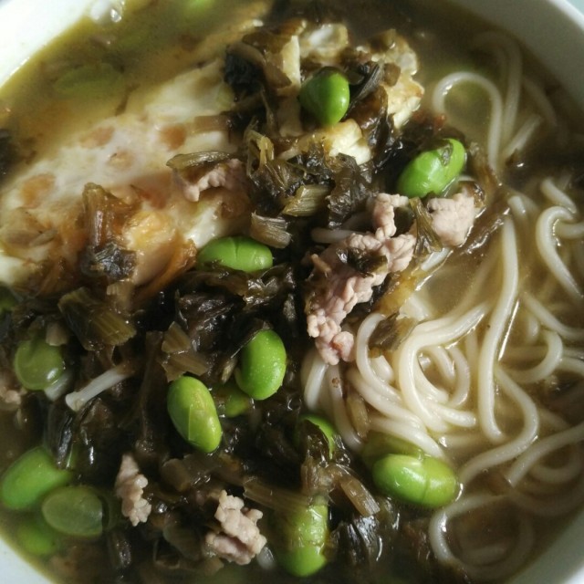 咸菜肉丝面