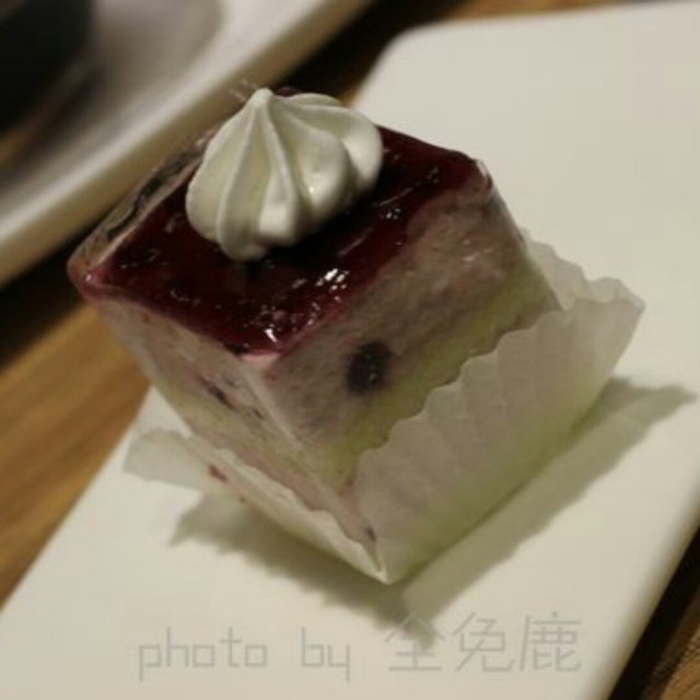 树莓蛋糕