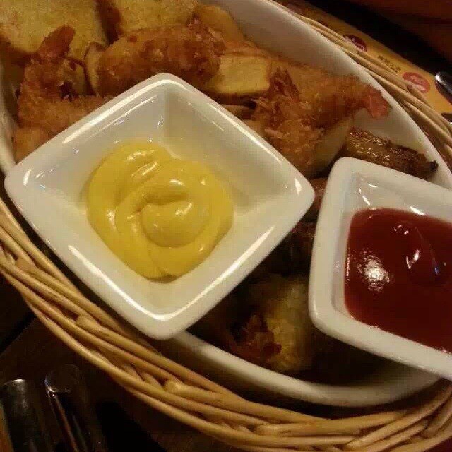 炸鸡拼盘