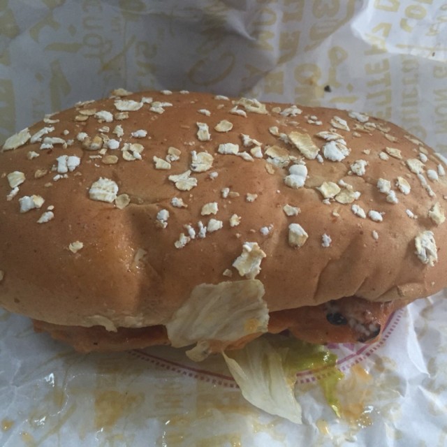 燕麦烤鸡腿堡