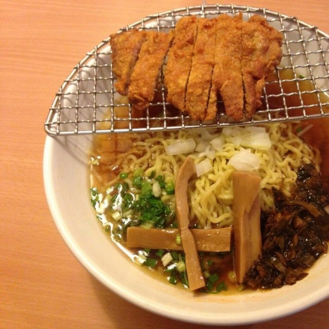 炸猪排拉面