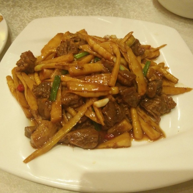 笋烧牛肉
