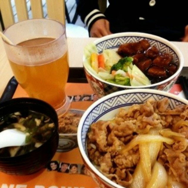 牛肉饭
