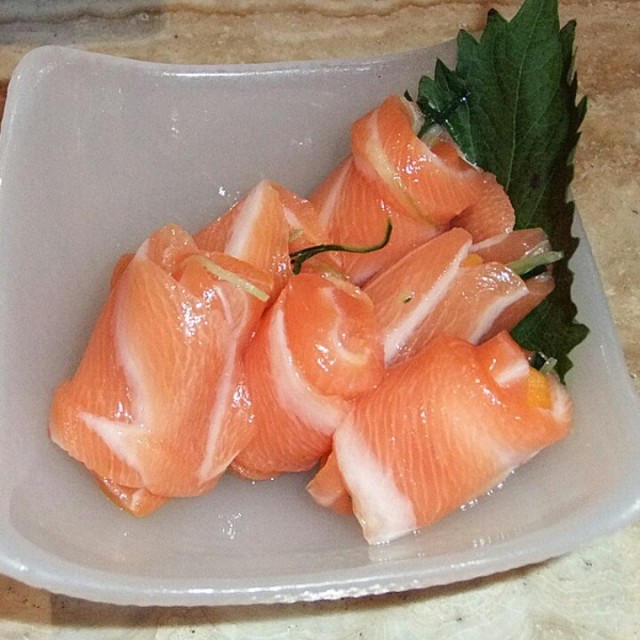 三文鱼海胆卷