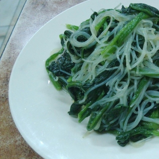 菠菜拌粉丝