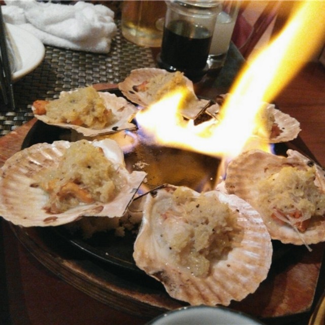 盐烤扇贝