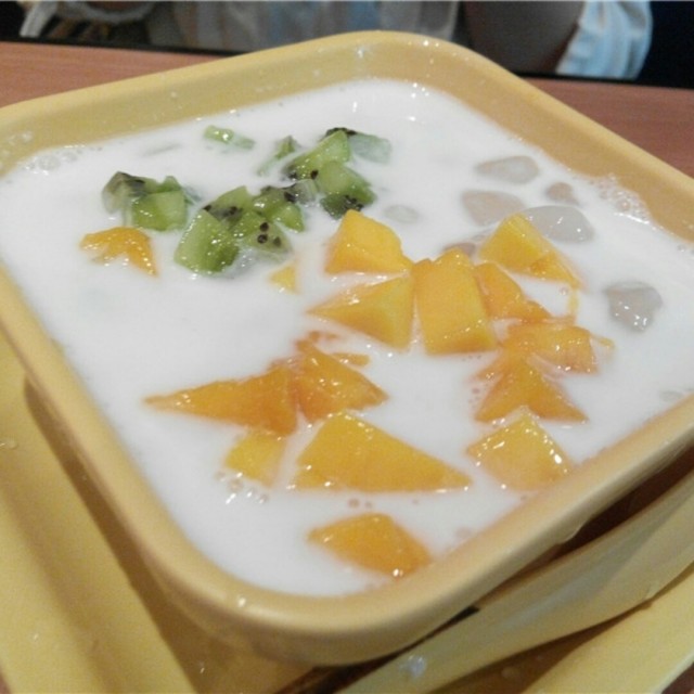 椰汁杂果小圆子
