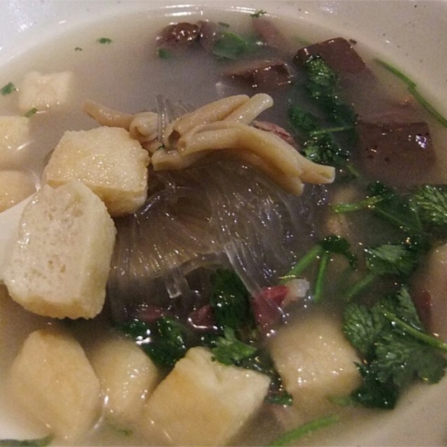 油豆腐粉丝汤