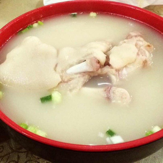 雪豆蹄花汤