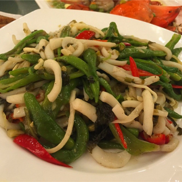 咸菜炒墨鱼丝