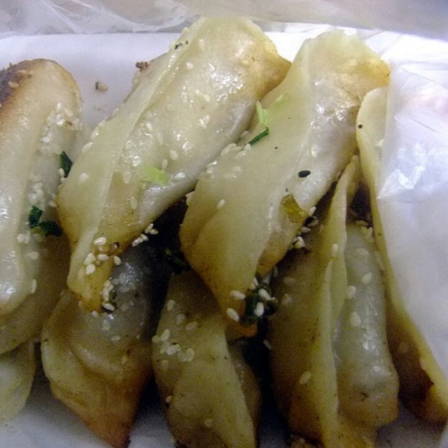 鲜肉锅贴