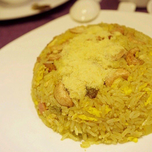 海鲜菠萝炒饭