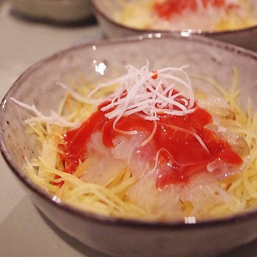 凉拌海蜇