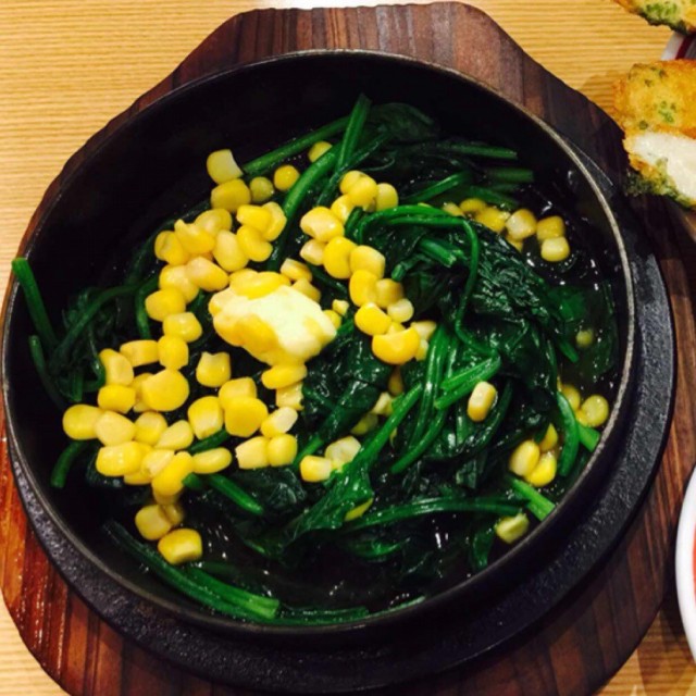 黄油炒玉米菠菜