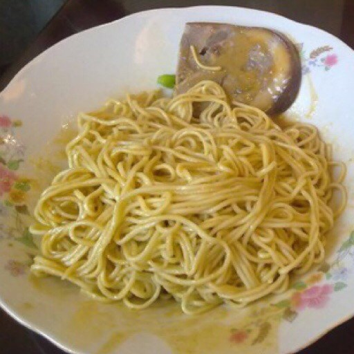 麻酱焖蹄冷面