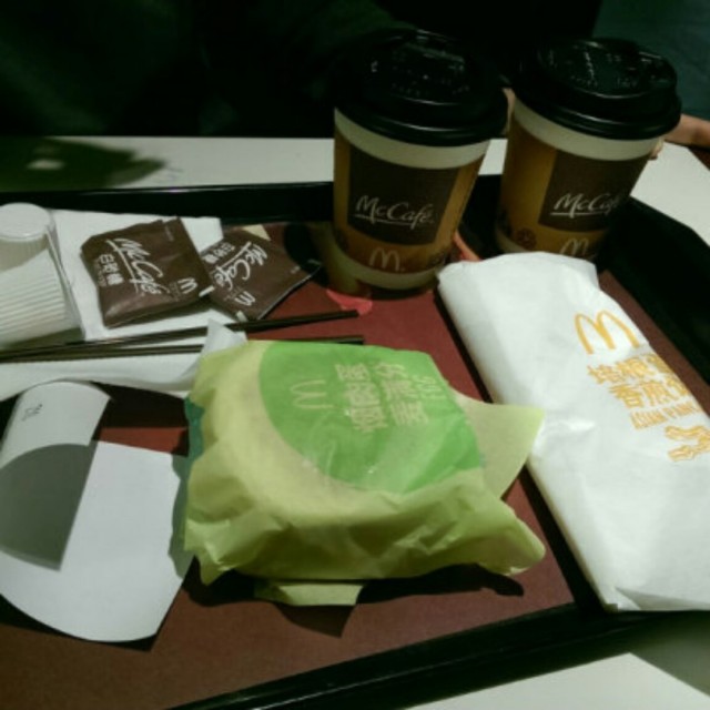 烟肉蛋麦满分汉堡