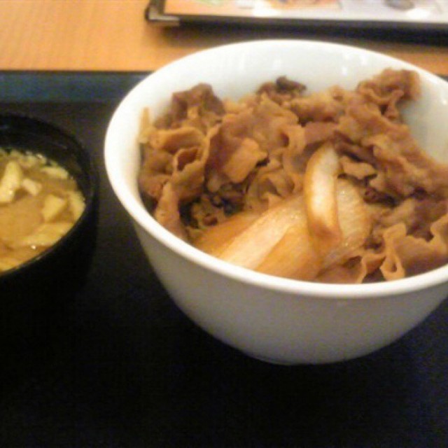 牛肉饭
