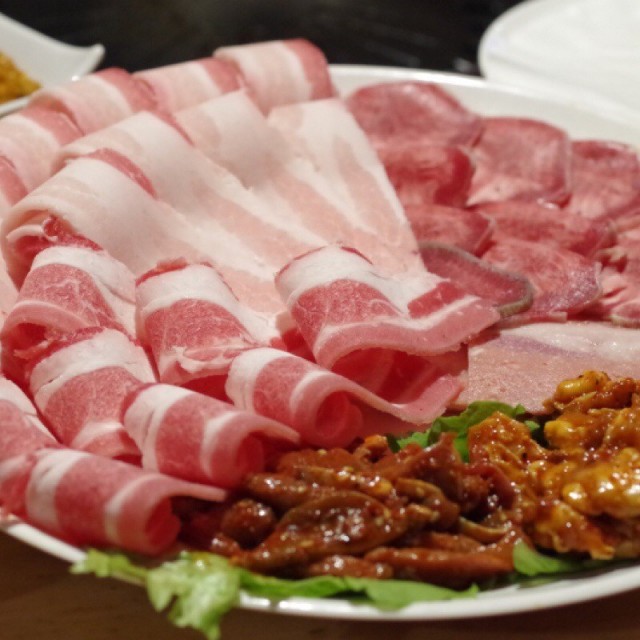 烤肉拼盘