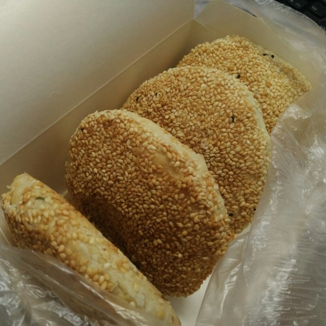 蟹壳黄