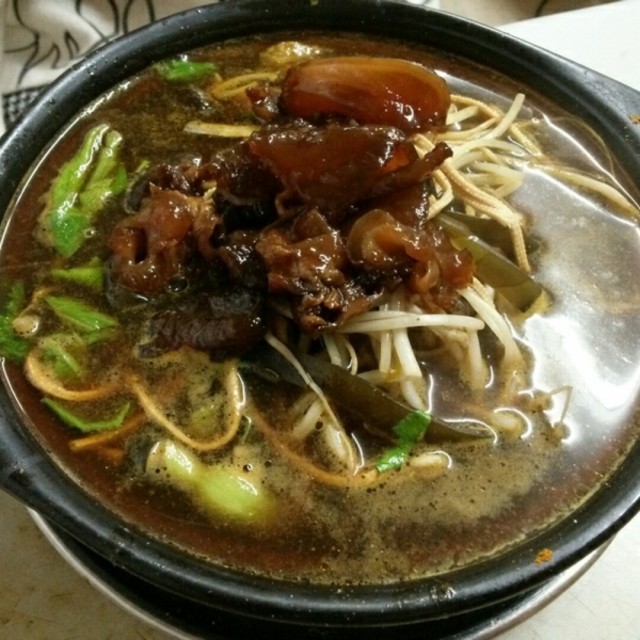 牛肉砂锅