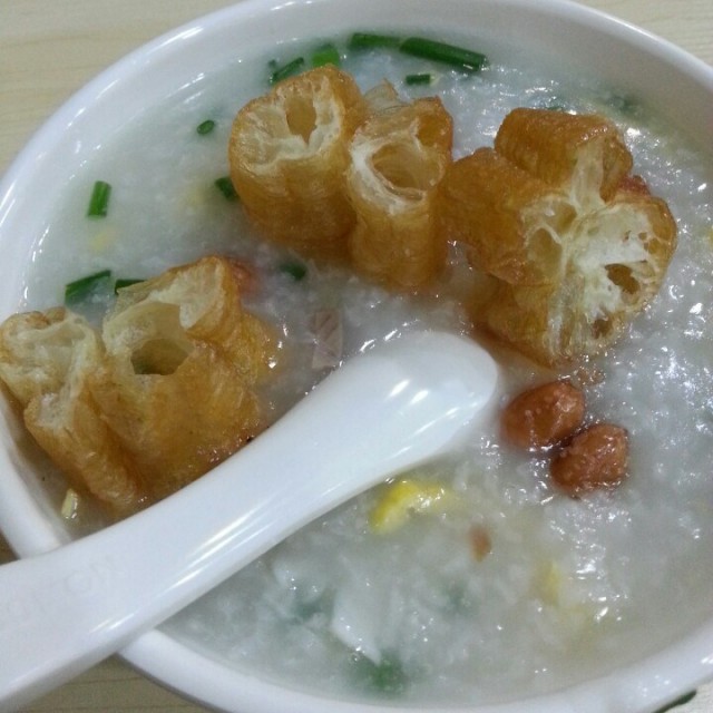艇仔粥