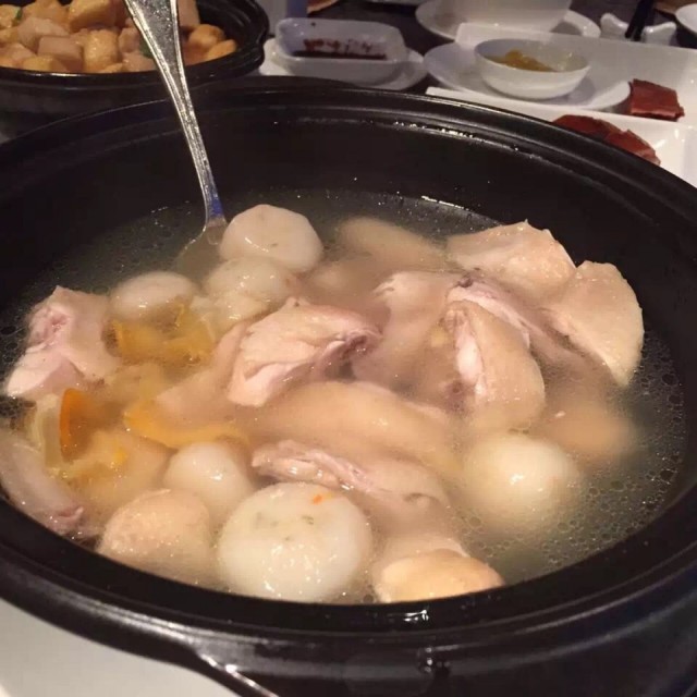 马蹄鸡煲