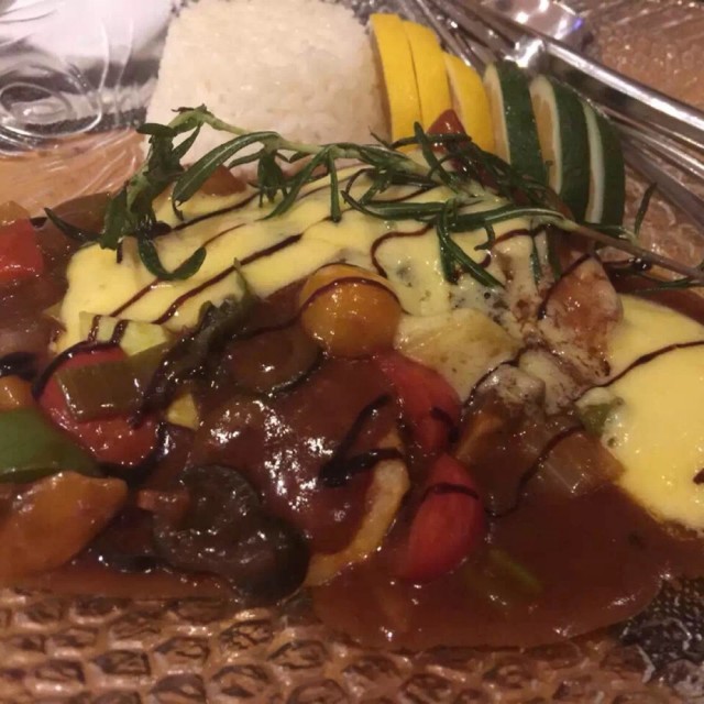 蚝油鲈鱼时蔬