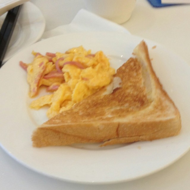 餐蛋三明治