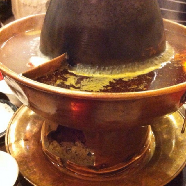 铜锅鸳鸯锅底